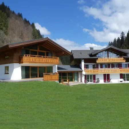 Aparthotel Alpenlodge Charivari - Sommerbergbahn Unlimited Kostenlos 4*