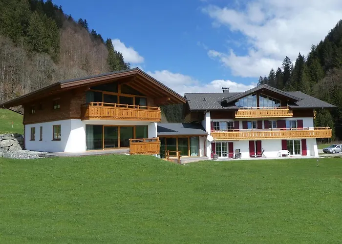 Aparthotel Alpenlodge Charivari - Sommerbergbahn Unlimited Kostenlos 4*